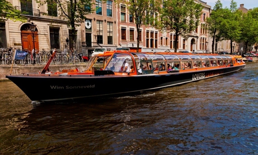 Amsterdam: biglietto d'ingresso al XtraCold Icebar e crociera sul canale di un'ora