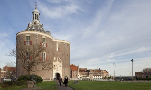 North Holland tour by steam train and ship in the countryside