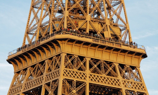 Entrada con acceso prioritario a la Torre Eiffel y visita guiada