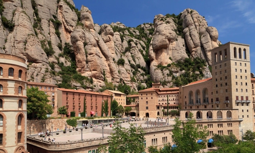 Guided tour of Montserrat Monastery with early access