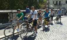 Roma: tour in bici per due con degustazione gastronomica