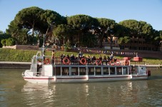 Crociera sul fiume hop-on hop-off di Roma 24 ore