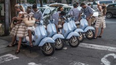 Alla scoperta delle Langhe - Weekend in Vespa stellato