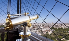 Entrada con acceso prioritario a la Torre Eiffel y visita guiada