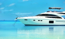Giro di un'ora in yacht a Dubai