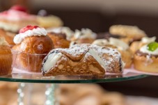 Corso di cucina a Taormina - Cannolo Siciliano