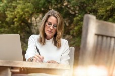 Pubblica la tua autobiografia con l'aiuto di uno scrittore