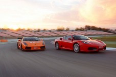 Ferrari F430 + Lamborghini Gallardo - 1 + 1 vueltas en circuito corto