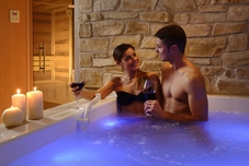 LUSSO E BENESSERE IN UNA SPA IN UMBRIA