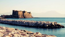 Tour con visore di realtà aumentata del centro storico di Napoli, cena e soggiorno