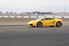 Guida una Lamborghini Huracàn Avio - 6 Giri in Pista Circuito Pomposa