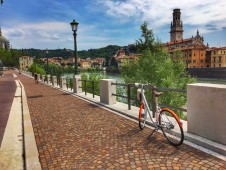 Tour panoramico di Verona in e-bike con pranzo