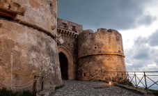 Trekking sulla Via Francigena e meditazione nel bosco 