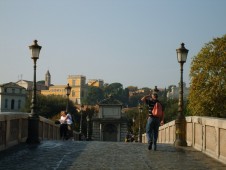 Tour Street Food con Degustazione Birra Artigianale a Roma