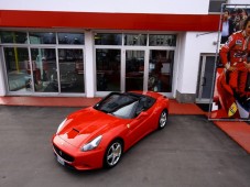 Ferrari California...