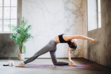 Lezione privata di coppia SG Vinyasa yoga 75 min - Roma