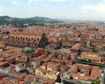 Aperitivo in Terrazza a Bologna – Tagliere di Salumi & Drink per Due