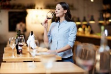 Tour in bici nella campagna toscana con pranzo e degustazione di vino