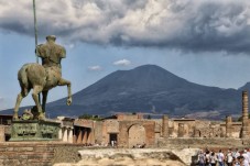 Tour guidato di Pompei ed Ercolano con trasporto in Circumvesuviana