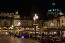 Aperitivo a Brescia: Pirlo e Tagliere per Due Persone