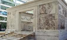 Tour per famiglie dell'Ara Pacis di Roma