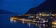 Crociera Serale con Spettacolo Pirotecnico, Drink, Buffet e Musica Live