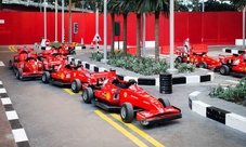 Escursione per crociere: tour della città di Abu Dhabi con biglietti per Ferrari World