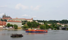 Tour di Praga con autobus sali e scendi, visita in barca e visita al Castello