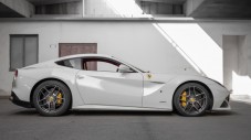 Guida una Ferrari California T per 120 minuti