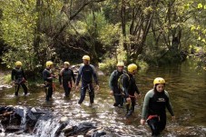São Miguel: Ribeira dos Caldeiroes Canyoning Experience