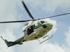 Esperienza di volo in aereo lungo la costa della Sardegna.