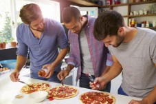 Corso di Cucina con una Cesarina per addio al nubilato o celibato