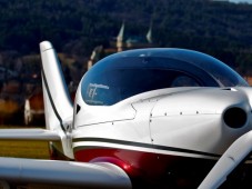 Giro in aereo da pilota a Bergamo