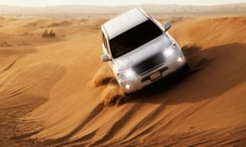 Abu Dhabi: 4x4 Desert Safari with BBQ Dinner - Deluxe