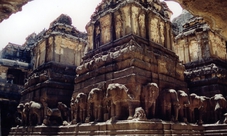 Ellora Caves and Temple - Tour