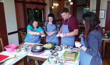 Tour del mercato di Atene e lezione di cucina greca