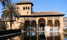 Tour guidato dell'Alhambra per gruppi ridotti