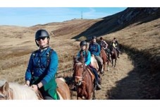 Tour guidato di Montserrat con giro a cavallo