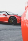 Guida una Ferrari California T per 15 minuti