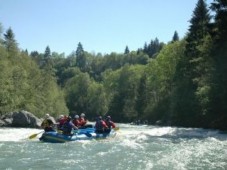 Rafting sul fiume Saane, in Svizzera