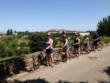 Ride and dive half day bike tour in Florence