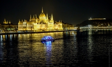 New Year cruise in Budapest with Hungarian dinner