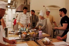 Dalla Lezione di Cucina al Pranzo in Cantina