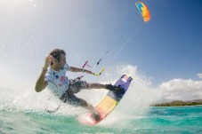 Regalo Lezione Individuale di Kitesurf a Roma