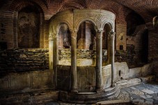 Tour delle Catacombe di San Gennaro a Napoli