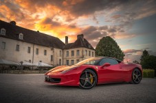 Guida una Ferrari California per 20 minuti