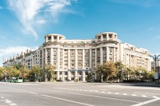 Viaggio Famiglia a Bucarest con Volo, Hotel e Transfer Inclusi