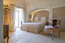 Due Romantiche Notti nei Trulli di Alberobello e Cena a Domicilio 