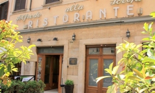 Ristorante Alfredo alla Scrofa - Cena come una Star e scopri le originali Fettuccine Alfredo!