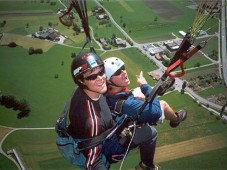 Volo in parapendio biposto nel bergamasco